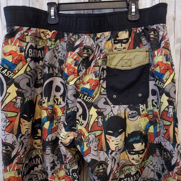 BATMAN MENS 2XL XXL STRETCH WAIST BOARD SHORTS EUC - Picture 4 of 6